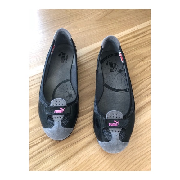 Puma flats